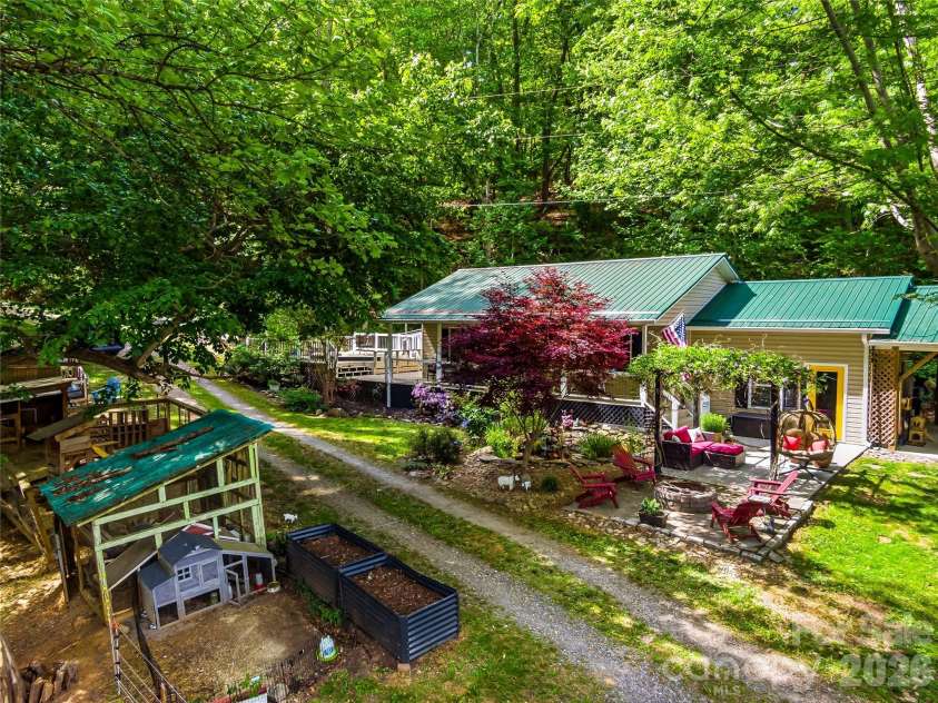 103 Old US 19 23 Highway, Candler, NC 28715.  MLS# CAR4367425, YatesRealty ID 28281. 