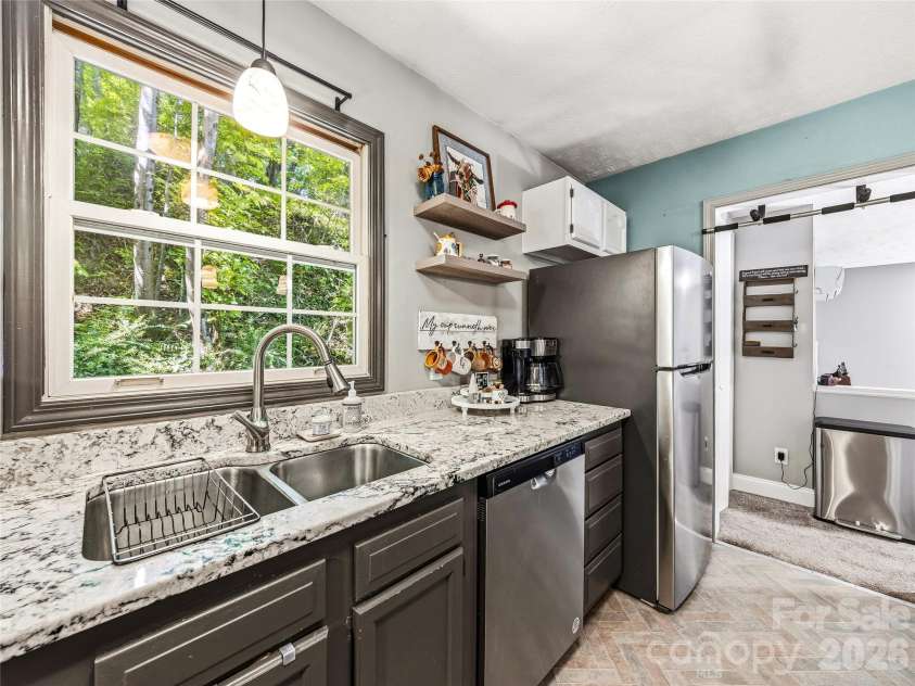 103 Old US 19 23 Highway, Candler, NC 28715.  MLS# CAR4367425, YatesRealty ID 28281. 