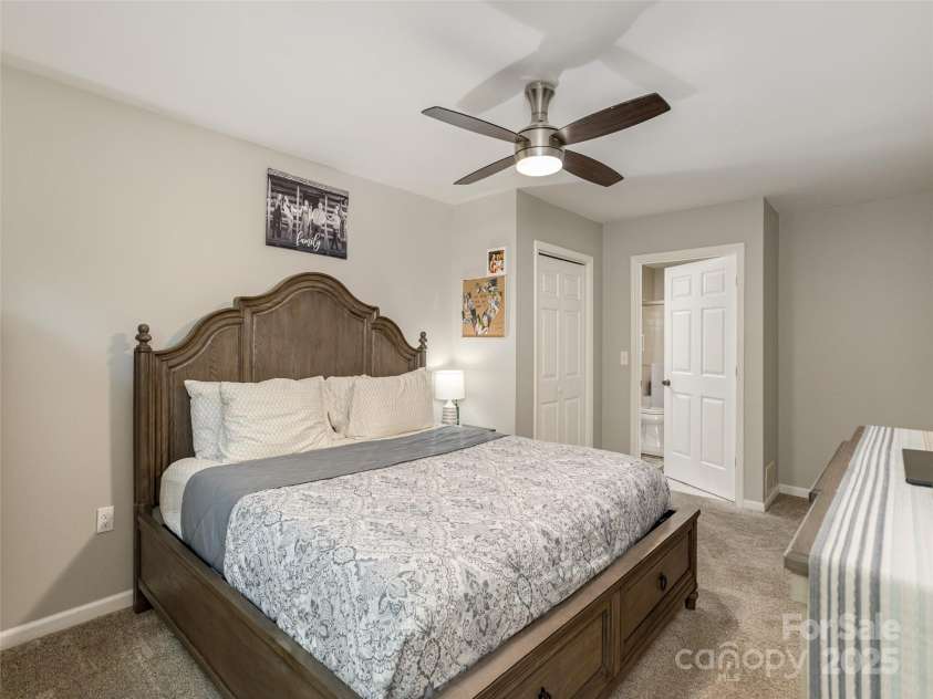 27 Walker Cove Road, Black Mountain, NC 28711.  MLS# CAR4277412, YatesRealty ID 28281. 