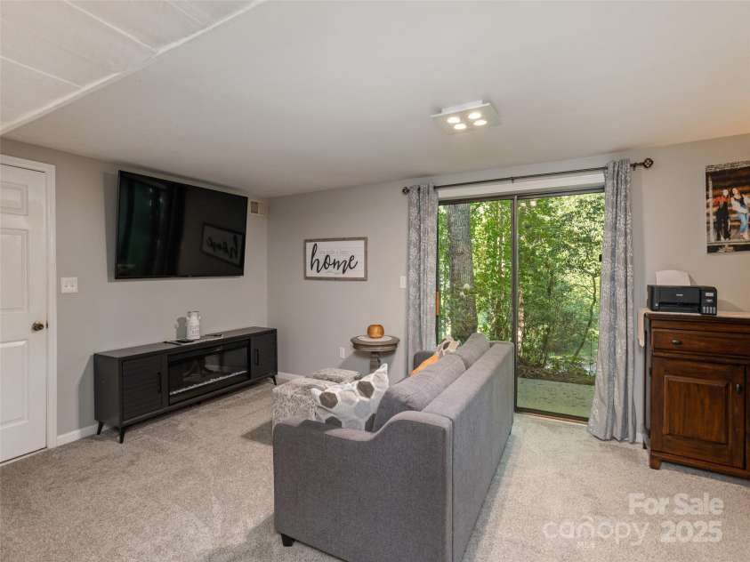 27 Walker Cove Road, Black Mountain, NC 28711.  MLS# CAR4277412, YatesRealty ID 28281. 