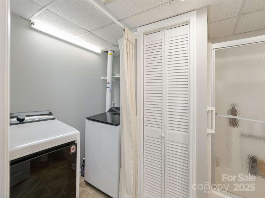 27 Walker Cove Road, Black Mountain, NC 28711.  MLS# CAR4277412, YatesRealty ID 28281. 