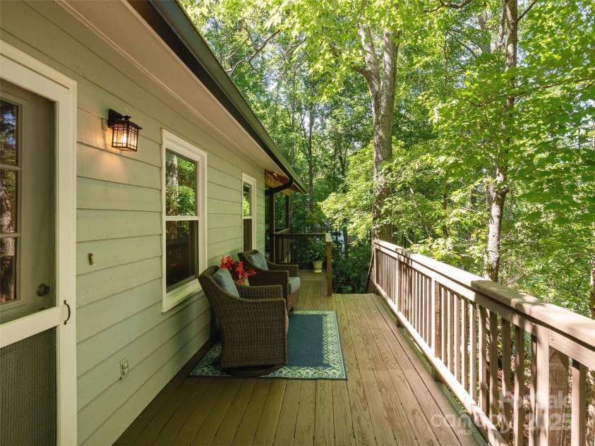 27 Walker Cove Road, Black Mountain, NC 28711.  MLS# CAR4277412, YatesRealty ID 28281. 