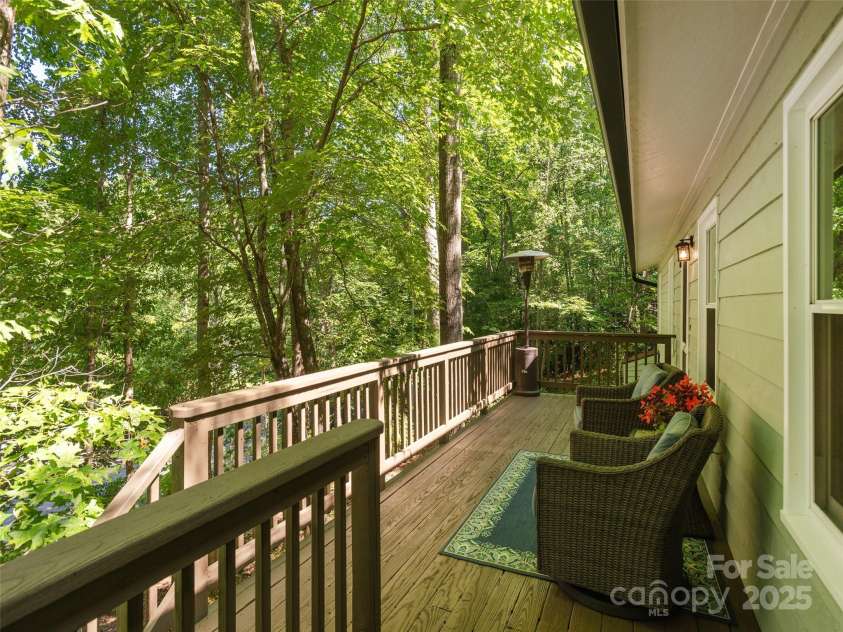 27 Walker Cove Road, Black Mountain, NC 28711.  MLS# CAR4277412, YatesRealty ID 28281. 