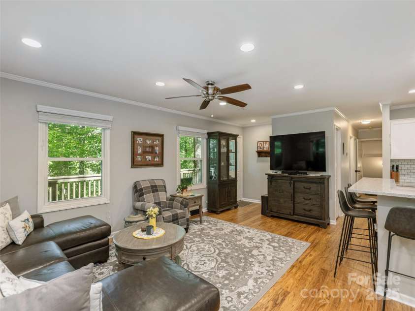 27 Walker Cove Road, Black Mountain, NC 28711.  MLS# CAR4277412, YatesRealty ID 28281. 