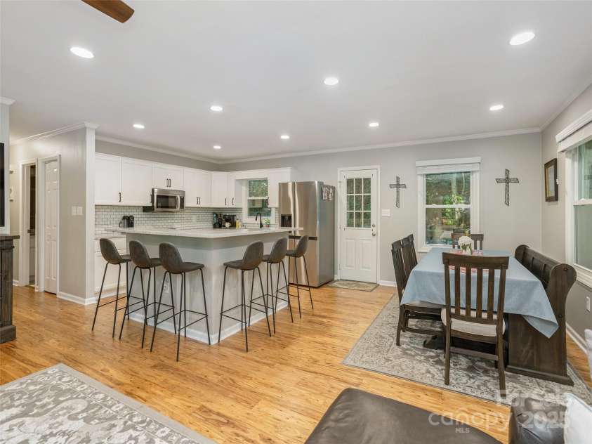 27 Walker Cove Road, Black Mountain, NC 28711.  MLS# CAR4277412, YatesRealty ID 28281. 