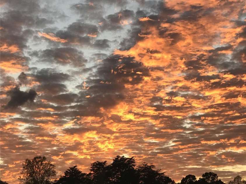 10016 St Kitts Landing Lane, Charlotte, NC 28278.  MLS# CAR4261578, YatesRealty ID 28282. Home owner sunset photo #2