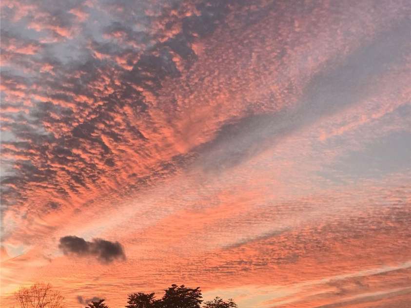 10016 St Kitts Landing Lane, Charlotte, NC 28278.  MLS# CAR4261578, YatesRealty ID 28282. Home owner sunset photo #3