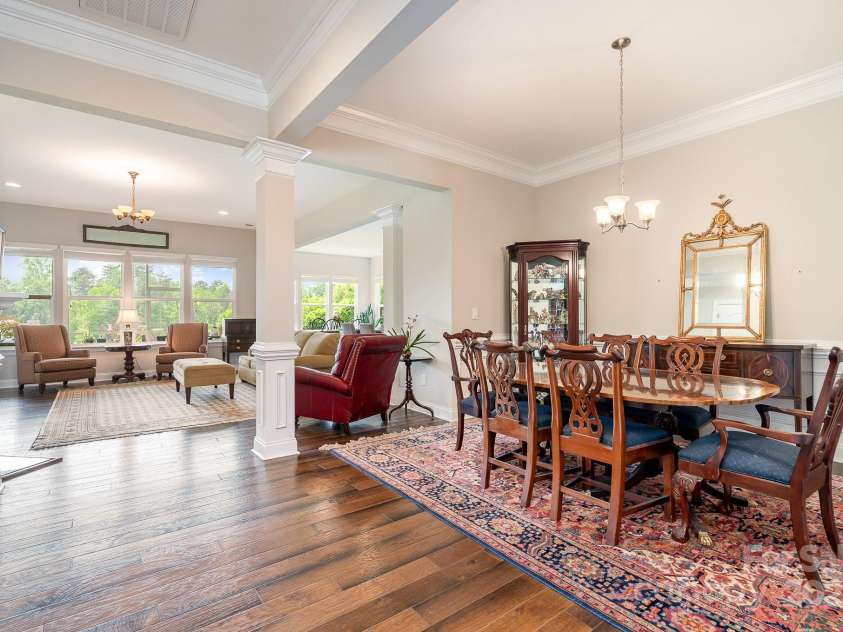 10016 St Kitts Landing Lane, Charlotte, NC 28278.  MLS# CAR4261578, YatesRealty ID 28282. Open concept dining area/flex space