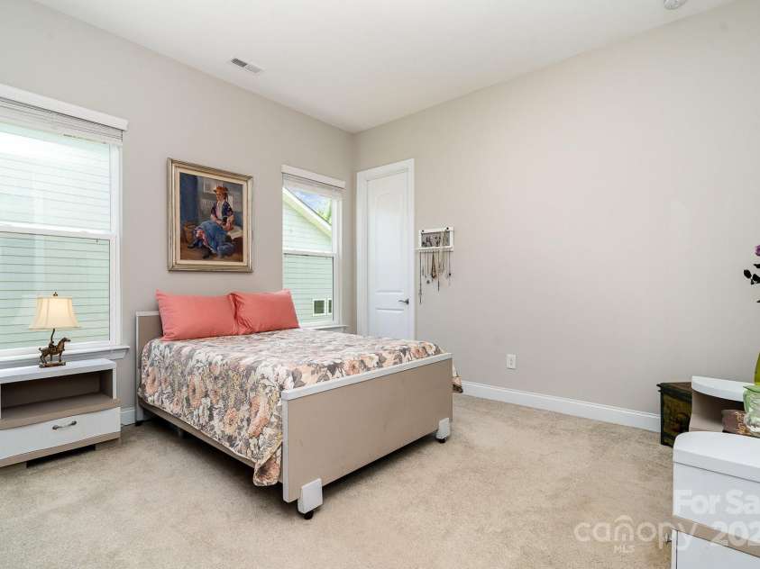 10016 St Kitts Landing Lane, Charlotte, NC 28278.  MLS# CAR4261578, YatesRealty ID 28282. Second bedroom