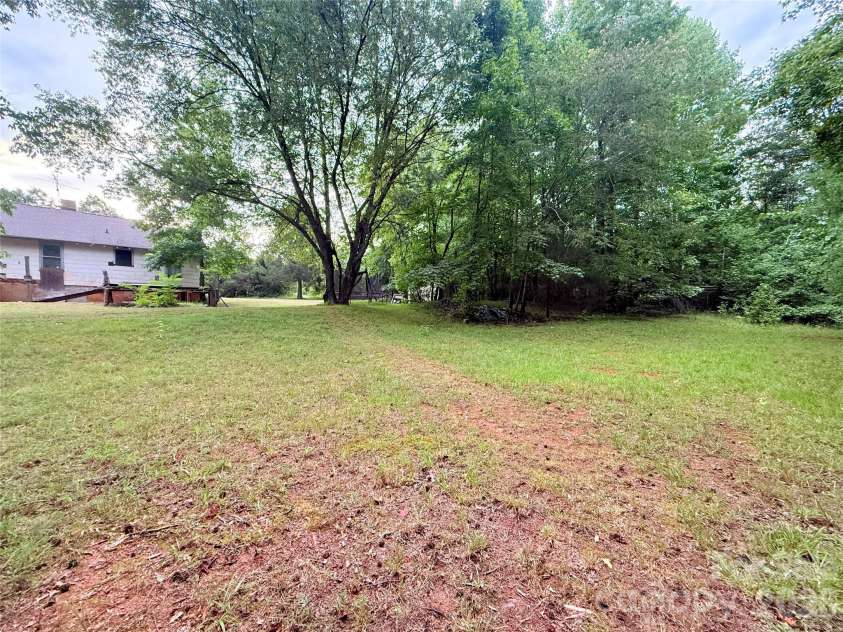 1491 Landrum Road, Columbus, NC 28722.  MLS# CAR4382944, YatesRealty ID 28282. 