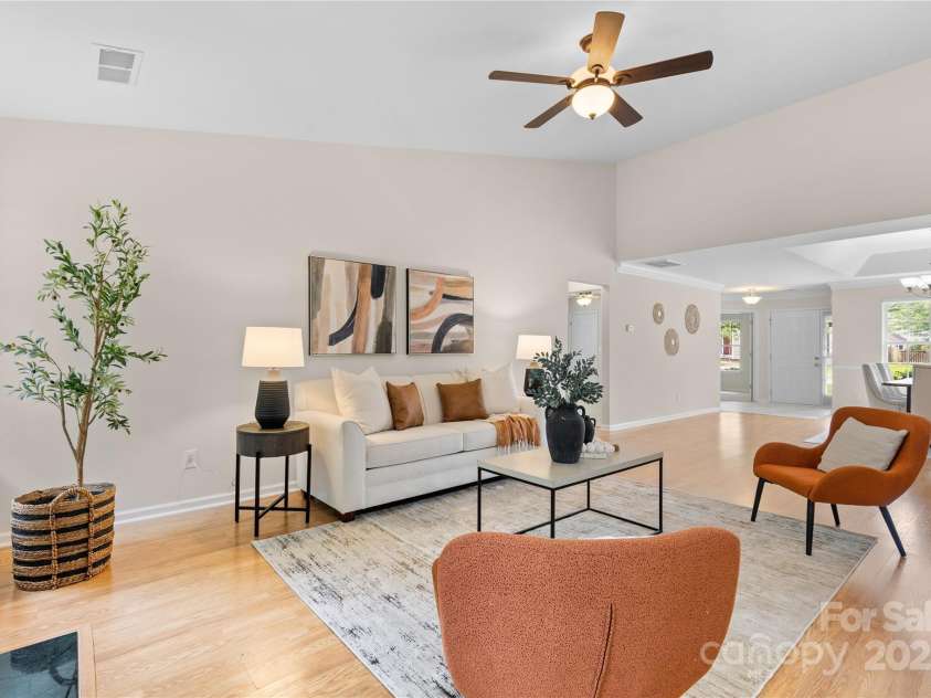 3008 Cornflower Lane, Indian Trail, NC 28079.  MLS# CAR4268218, YatesRealty ID 28284. Family room