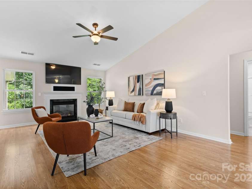 3008 Cornflower Lane, Indian Trail, NC 28079.  MLS# CAR4268218, YatesRealty ID 28284. Family Room w/gas fireplace