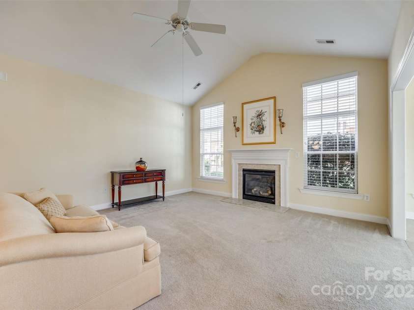 2107 Castle Court, Matthews, NC 28105.  MLS# CAR4239887, YatesRealty ID 28285. 