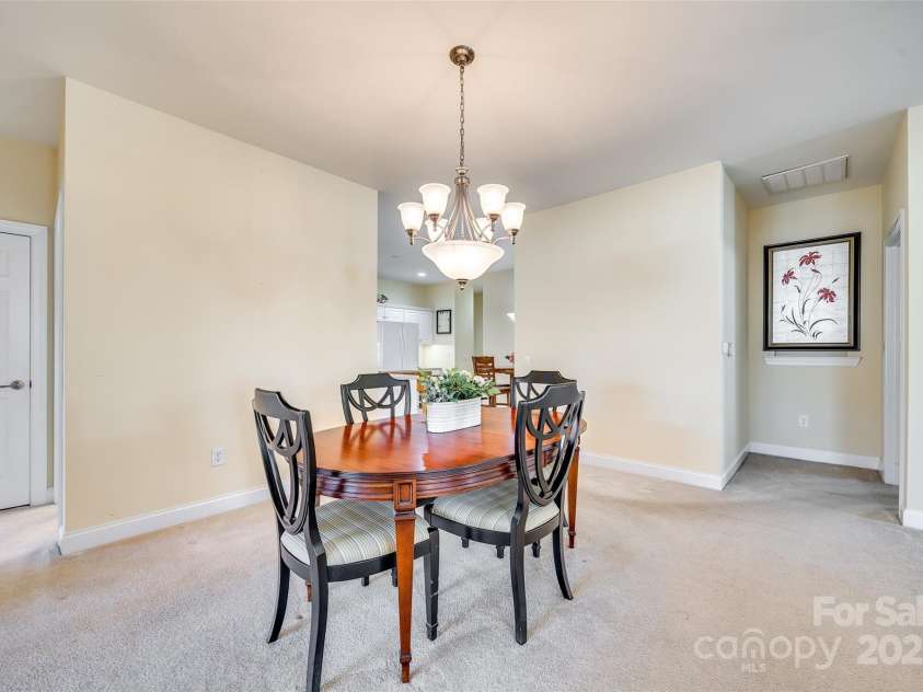 2107 Castle Court, Matthews, NC 28105.  MLS# CAR4239887, YatesRealty ID 28285. 