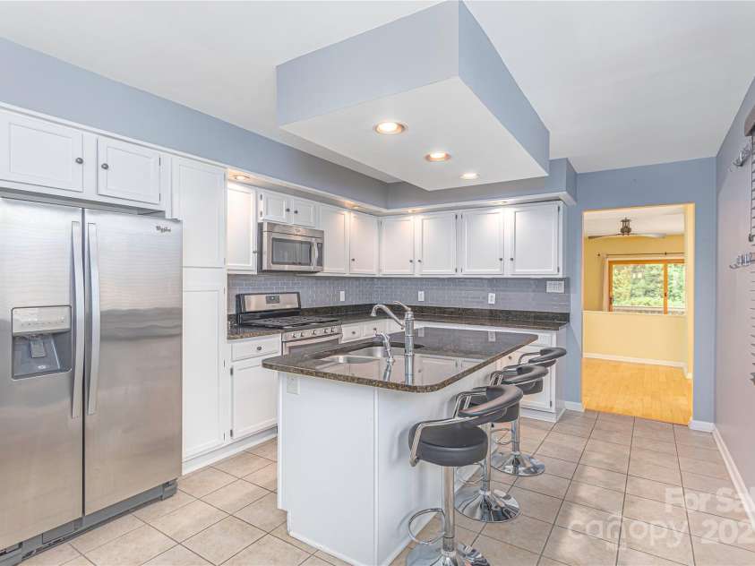 111 Clubwood Court, Asheville, NC 28803.  MLS# CAR4257761, YatesRealty ID 28286. 