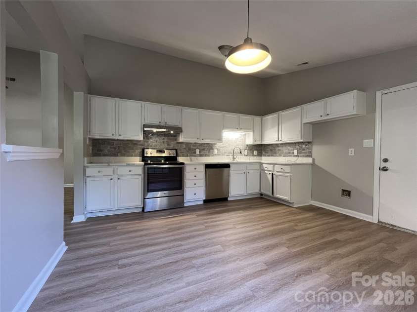 5830 Stone Bluff Court, Charlotte, NC 28214.  MLS# CAR4352514, YatesRealty ID 28286. 