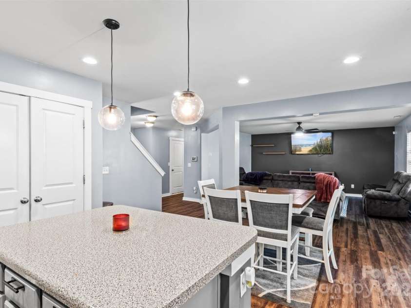 4313 Gibbon Crossing Drive, Charlotte, NC 28269.  MLS# CAR4268116, YatesRealty ID 28287. 