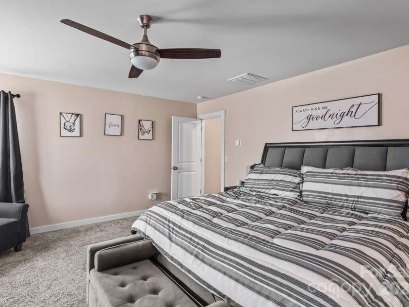 4313 Gibbon Crossing Drive, Charlotte, NC 28269.  MLS# CAR4268116, YatesRealty ID 28287. 