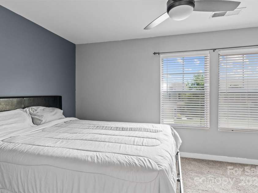 4313 Gibbon Crossing Drive, Charlotte, NC 28269.  MLS# CAR4268116, YatesRealty ID 28287. 