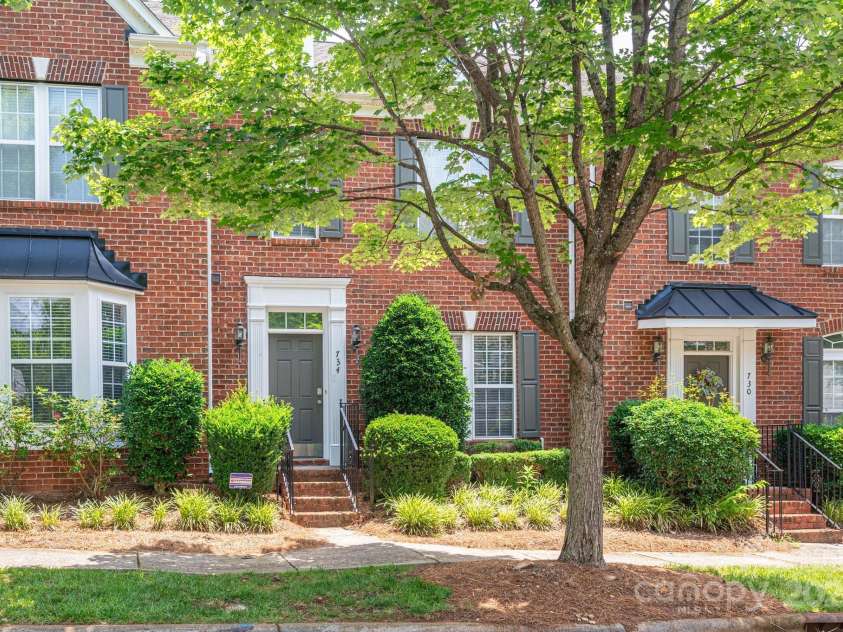 734 Naramore Street, Davidson, NC 28036.  MLS# CAR4276435, YatesRealty ID 28288. 