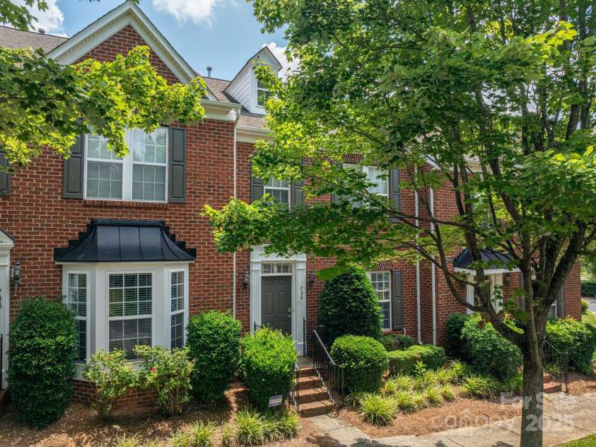 734 Naramore Street, Davidson, NC 28036.  MLS# CAR4276435, YatesRealty ID 28288. 