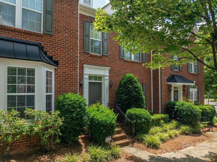 734 Naramore Street, Davidson, NC 28036.  MLS# CAR4276435, YatesRealty ID 28288. 