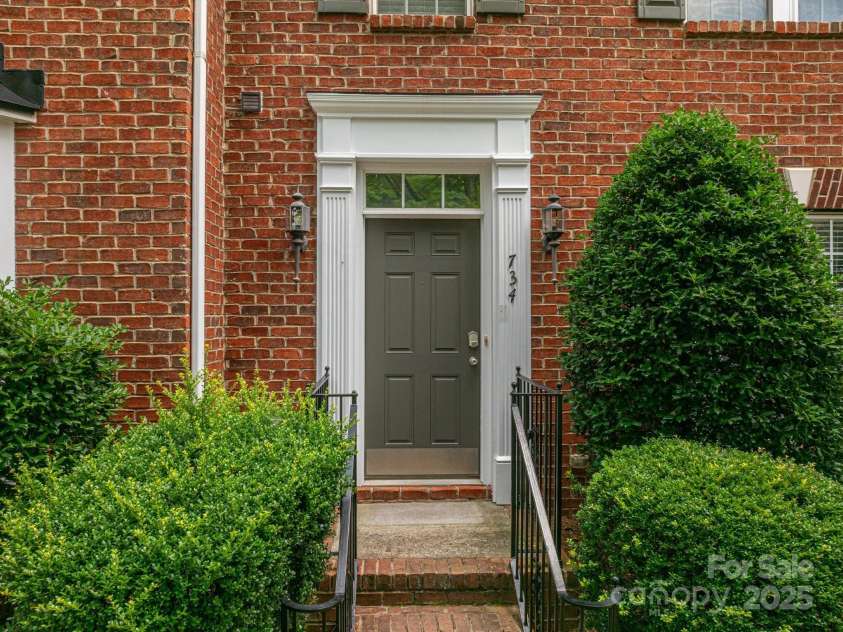 734 Naramore Street, Davidson, NC 28036.  MLS# CAR4276435, YatesRealty ID 28288. 