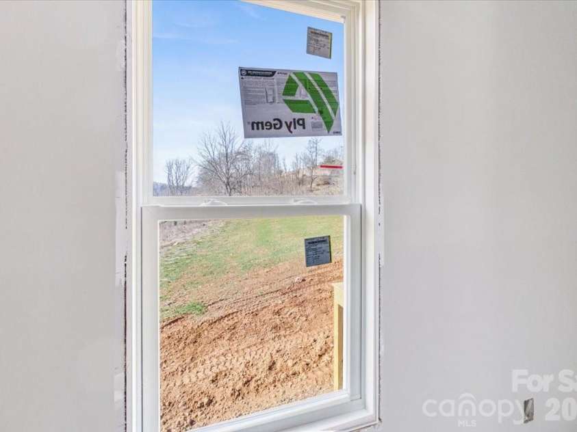 17 Baileys Cove Road, Marshall, NC 28753.  MLS# CAR4347233, YatesRealty ID 2829. 