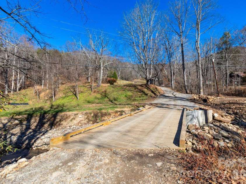 190 Blackberry Inn Road, Weaverville, NC 28787.  MLS# CAR4325654, YatesRealty ID 2829. 