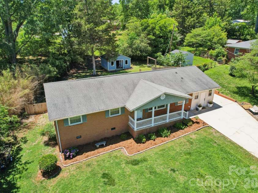 8420 Wilson Woods Drive, Charlotte, NC 28227.  MLS# CAR4390255, YatesRealty ID 28291. 