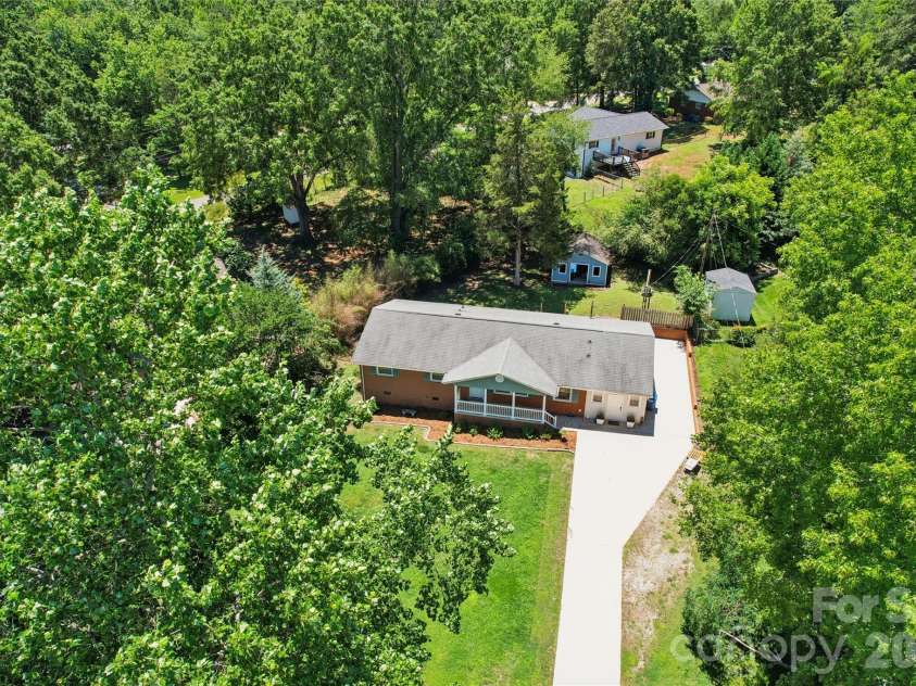 8420 Wilson Woods Drive, Charlotte, NC 28227.  MLS# CAR4390255, YatesRealty ID 28291. 
