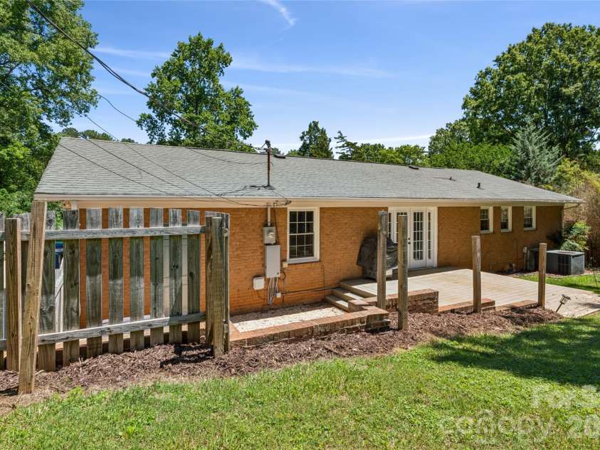 8420 Wilson Woods Drive, Charlotte, NC 28227.  MLS# CAR4390255, YatesRealty ID 28291. 