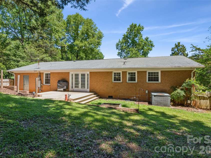 8420 Wilson Woods Drive, Charlotte, NC 28227.  MLS# CAR4390255, YatesRealty ID 28291. 