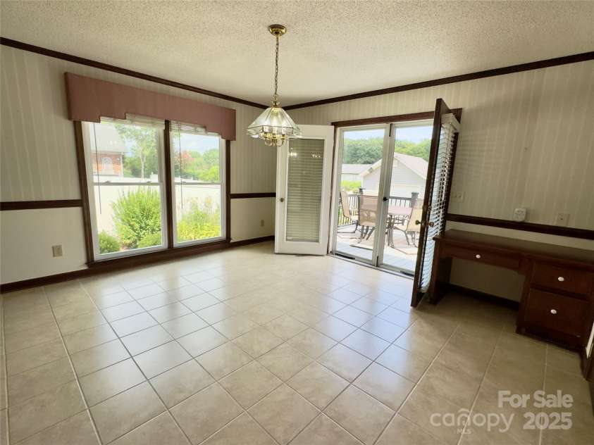 2191 Wynbourne Drive, Gastonia, NC 28056.  MLS# CAR4271244, YatesRealty ID 28292. 