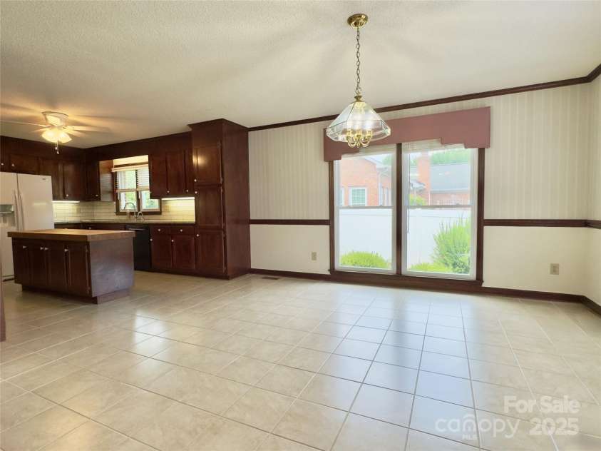 2191 Wynbourne Drive, Gastonia, NC 28056.  MLS# CAR4271244, YatesRealty ID 28292. 
