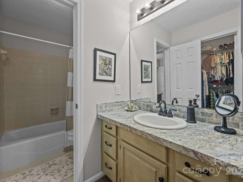 9033 J M Keynes Drive, Charlotte, NC 28262.  MLS# CAR4292909, YatesRealty ID 28293. 