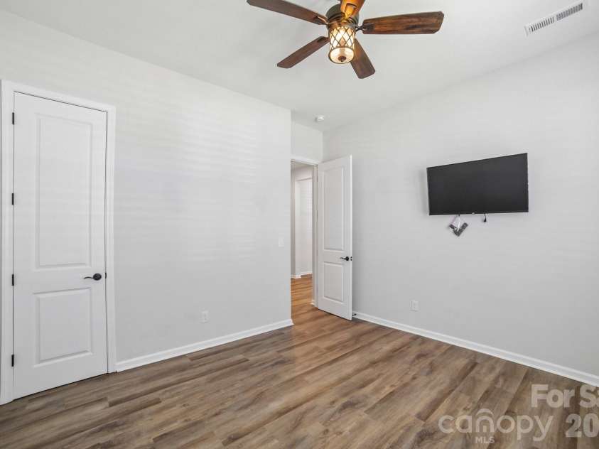 8096 Woodline Lane, Denver, NC 28037.  MLS# CAR4390551, YatesRealty ID 28294. 