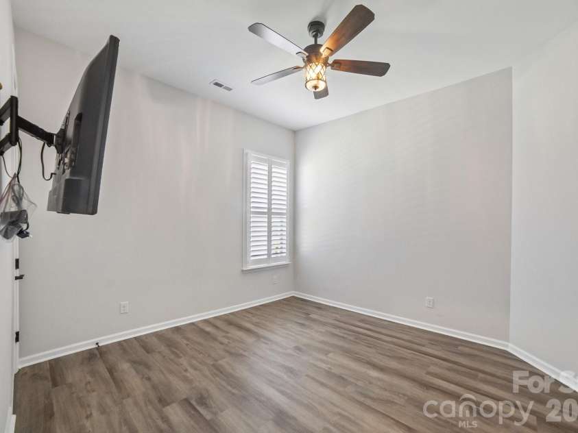 8096 Woodline Lane, Denver, NC 28037.  MLS# CAR4390551, YatesRealty ID 28294. 