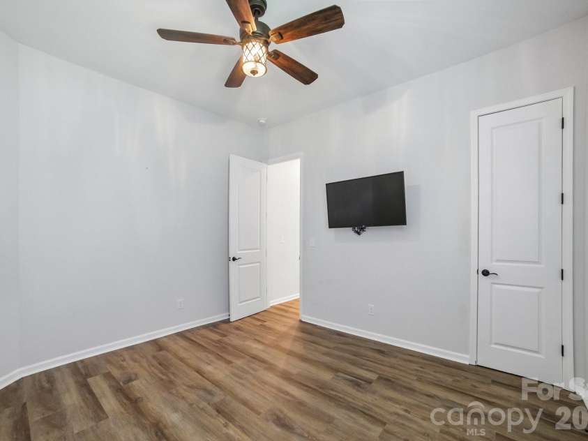 8096 Woodline Lane, Denver, NC 28037.  MLS# CAR4390551, YatesRealty ID 28294. 