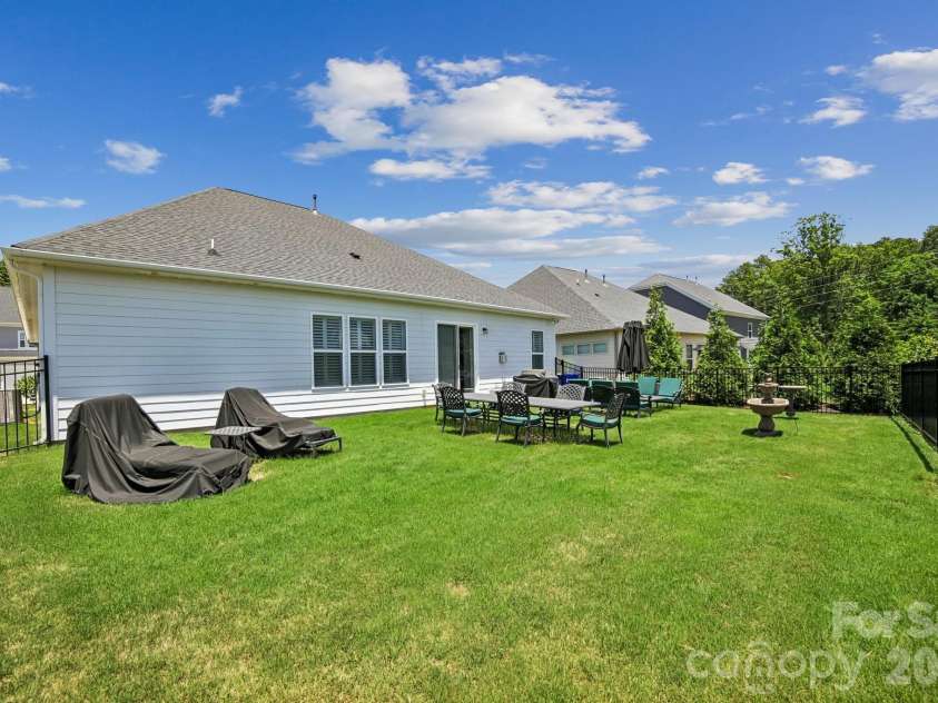 8096 Woodline Lane, Denver, NC 28037.  MLS# CAR4390551, YatesRealty ID 28294. 