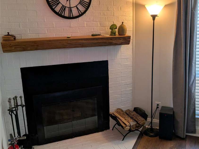 1600 Sharon Road, Charlotte, NC 28210.  MLS# CAR4390327, YatesRealty ID 28296. 