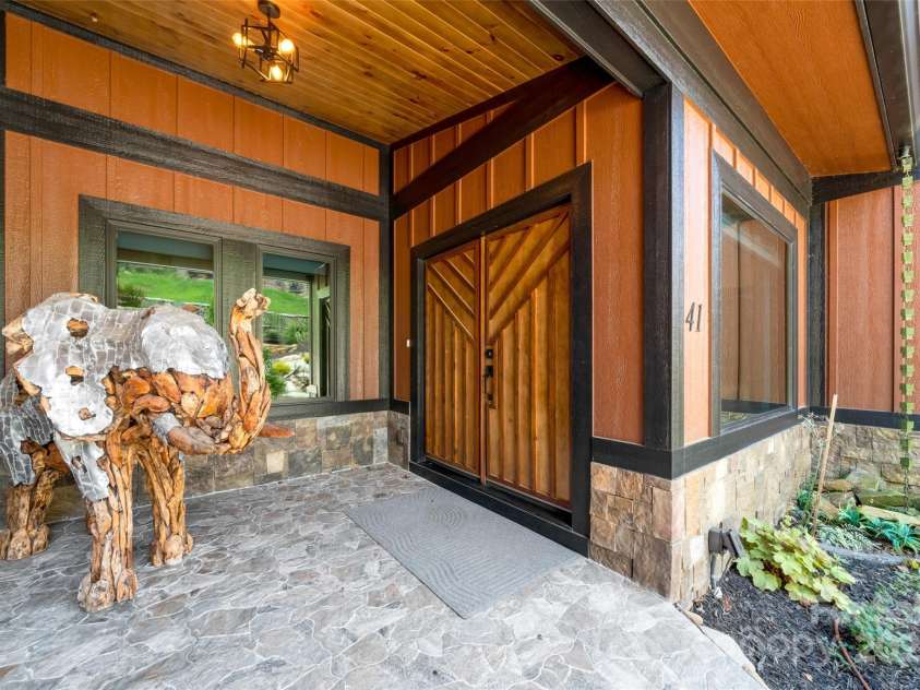 41 Ben Lippen School Road, Asheville, NC 28806.  MLS# CAR4276960, YatesRealty ID 28296. 