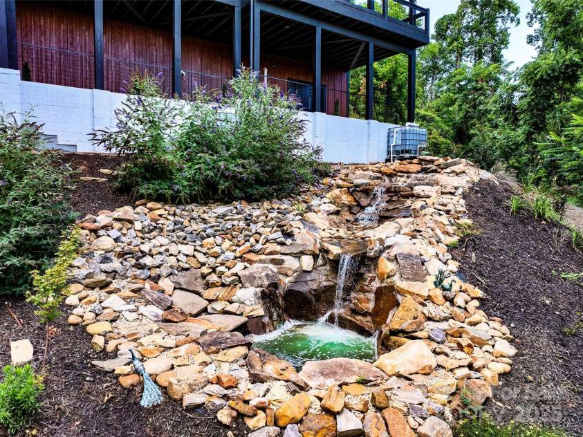 41 Ben Lippen School Road, Asheville, NC 28806.  MLS# CAR4276960, YatesRealty ID 28296. 