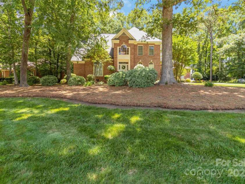 1520 Cureton Drive, Rock Hill, SC 29732.  MLS# CAR4264365, YatesRealty ID 28297. 