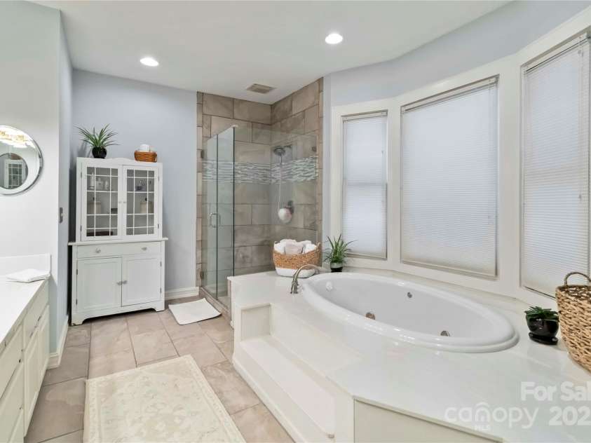 1520 Cureton Drive, Rock Hill, SC 29732.  MLS# CAR4264365, YatesRealty ID 28297. 