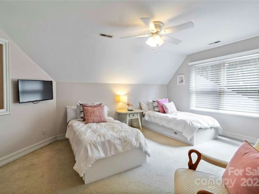 1520 Cureton Drive, Rock Hill, SC 29732.  MLS# CAR4264365, YatesRealty ID 28297. 