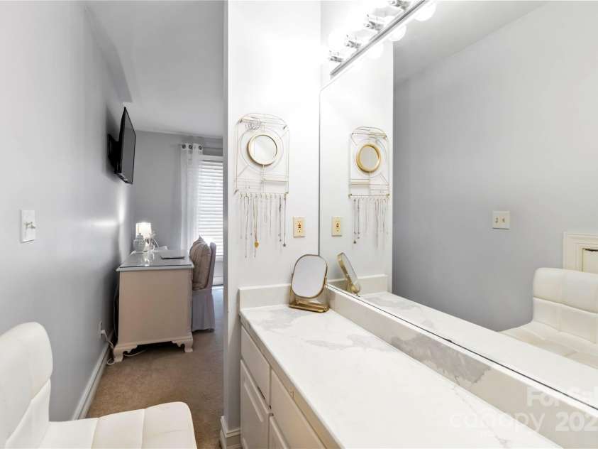 1520 Cureton Drive, Rock Hill, SC 29732.  MLS# CAR4264365, YatesRealty ID 28297. 