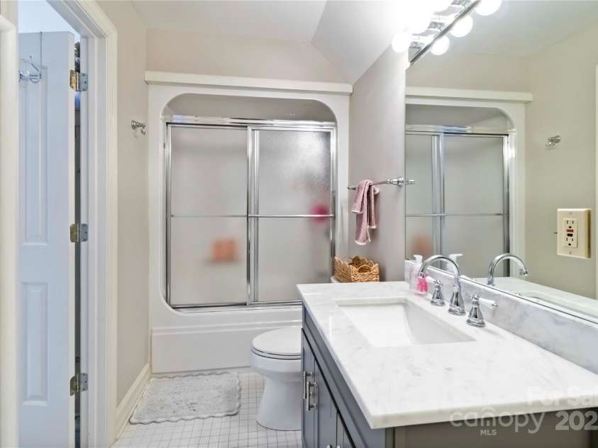 1520 Cureton Drive, Rock Hill, SC 29732.  MLS# CAR4264365, YatesRealty ID 28297. 