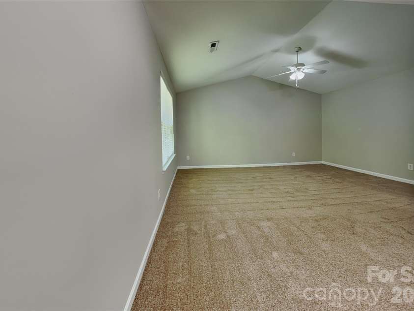 5505 Lee Marie Lane, Charlotte, NC 28269.  MLS# CAR4390449, YatesRealty ID 28297. 