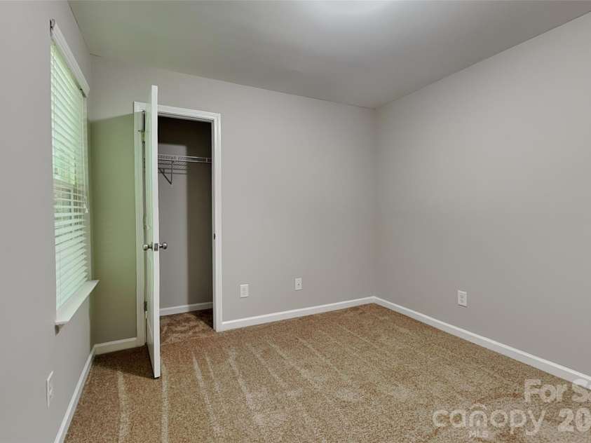 5505 Lee Marie Lane, Charlotte, NC 28269.  MLS# CAR4390449, YatesRealty ID 28297. 
